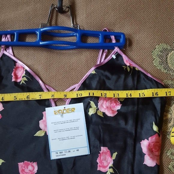 Long nighties - Picture 5 of 7